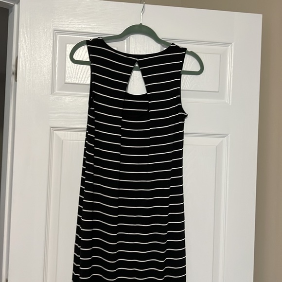 C&c California dress - Picture 4 of 5